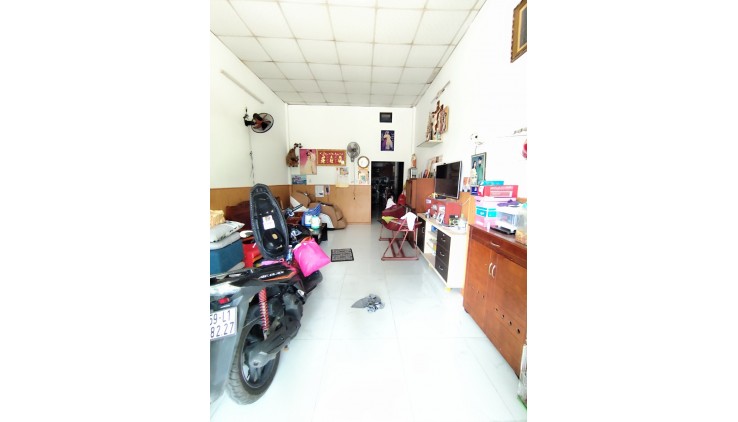 Bán nhà 50m2, 2PN, hẻm Chiến Lược, Bình Trị Đông, Bình Tân, 3.9 tỷ
